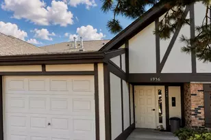 1956 N Hidden Creek Circle, Palatine, IL 60074 - Photo 2