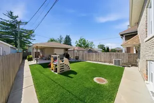 2240 Highland Ave, Berwyn, IL 60402 - Photo 24