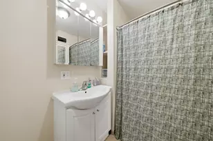 2240 Highland Ave, Berwyn, IL 60402 - Photo 12