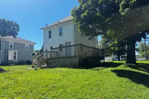 302 E Prospect St, Kewanee, IL 61443 - Photo 4