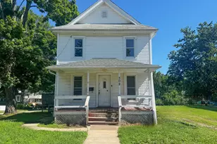 302 E Prospect St, Kewanee, IL 61443 - Photo 2