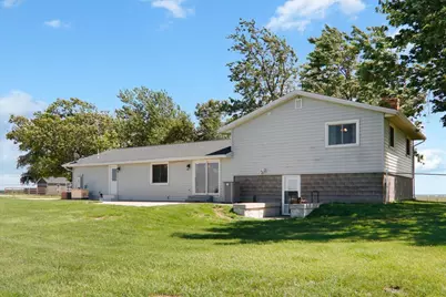 21184 Allentown Road, Pekin, IL 61554 - Photo 34