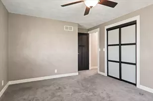 21184 Allentown Rd, Pekin, IL 61554 - Photo 24
