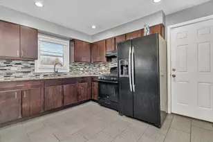 15415 Dorchester Ave, Dolton, IL 60419 - Photo 6