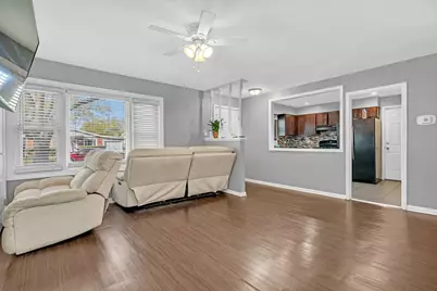 15415 Dorchester Avenue, Dolton, IL 60419 - Photo 4