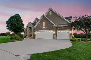 5728 Waters Edge Ct, Yorkville, IL 60560 - Photo 8