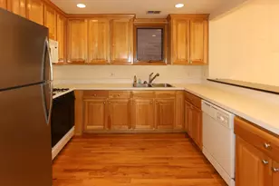 824 W Buckingham Pl, Chicago, IL 60657 - Photo 2