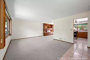 2120 Meadow Dr, Lindenhurst, IL 60046 - Photo 8