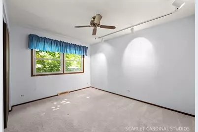 2120 Meadow Drive, Lindenhurst, IL 60046 - Photo 22