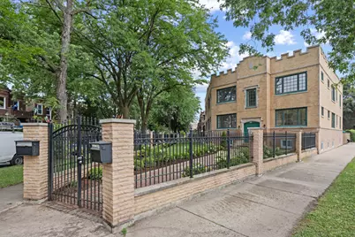 3107 N Harding Avenue #2W, Chicago, IL 60618 - Photo 4