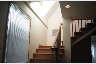 2923 N Marmora Avenue, Chicago, IL 60634 - Photo 30