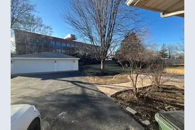 1S526 Nimitz Road, Oakbrook Terrace, IL 60181 - Photo 16