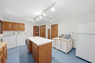 19631 NW Frontage Rd, Shorewood, IL 60404 - Photo 36