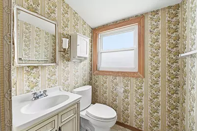7922 N Waukegan Road, Niles, IL 60714 - Photo 24