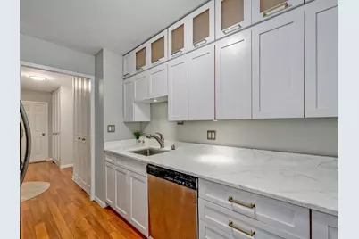 4250 N Marine Drive #2129, Chicago, IL 60613 - Photo 18