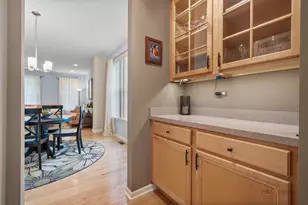 4501 W Westchester Ln, Libertyville, IL 60048 - Photo 8