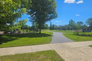 4501 W Westchester Ln, Libertyville, IL 60048 - Photo 34
