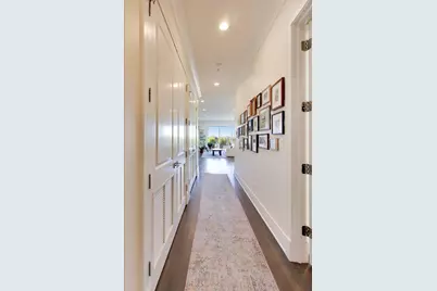5748 N Hermitage Avenue #411, Chicago, IL 60660 - Photo 6