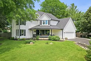 2412 Elk Dr, Spring Grove, IL 60081 - Photo 2