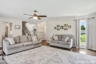 2412 Elk Dr, Spring Grove, IL 60081 - Photo 6