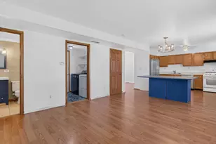 574 W Oak St, Coal City, IL 60416 - Photo 10