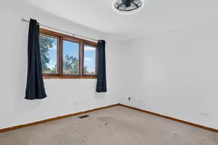 574 W Oak St, Coal City, IL 60416 - Photo 28