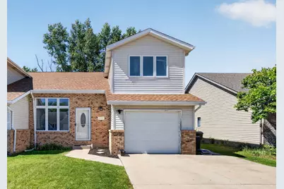 574 W Oak Street, Coal City, IL 60416 - Photo 2