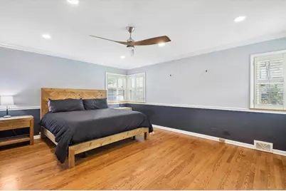 6755 N Washtenaw Avenue, Chicago, IL 60645 - Photo 24