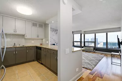 30 E Huron Street #3105, Chicago, IL 60611 - Photo 4