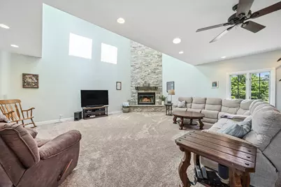 10741 Chaucer Drive, Willow Springs, IL 60480 - Photo 6