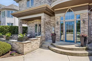 10741 Chaucer Dr, Willow Springs, IL 60480 - Photo 2
