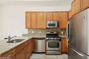 8 W Monroe St, Chicago, IL 60603 - Photo 2