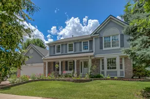 1094 Oak Wood Dr, Carol Stream, IL 60188 - Photo 2