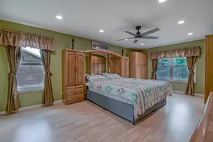 1094 Oak Wood Dr, Carol Stream, IL 60188 - Photo 18