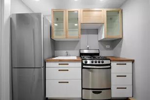 604 W Addison St, Chicago, IL 60613 - Photo 10