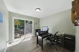 123 Edgewood Dr, Streamwood, IL 60107 - Photo 16