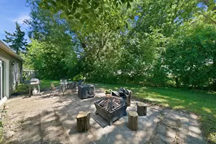 123 Edgewood Dr, Streamwood, IL 60107 - Photo 22