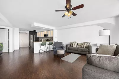 300 N State Street #5618, Chicago, IL 60654 - Photo 8
