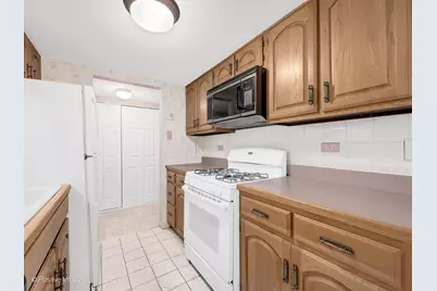 500 Redondo Road #109, Downers Grove, IL 60516 - Photo 14