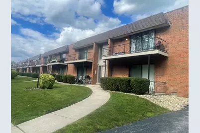 623 N Carroll Parkway #101, Glenwood, IL 60425 - Photo 2