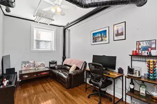 604 W Addison Ave, Chicago, IL 60613 - Photo 2