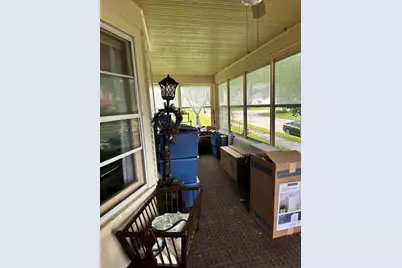 407 N Genesee Street, Morrison, IL 61270 - Photo 2