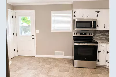 1003 McGregor Street, Bloomington, IL 61701 - Photo 10