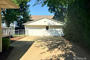 1003 McGregor St, Bloomington, IL 61701 - Photo 22