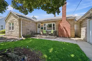 1522 N Hillside Ave, Berkeley, IL 60163 - Photo 2