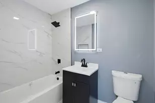 1465 W 72nd St, Chicago, IL 60636 - Photo 12