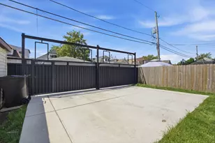 1465 W 72nd St, Chicago, IL 60636 - Photo 30