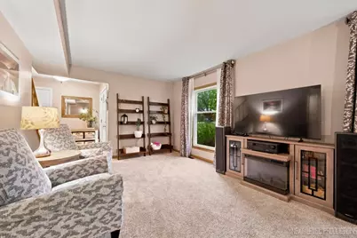 452 N Glengarry Drive, Geneva, IL 60134 - Photo 6