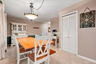 452 N Glengarry Dr, Geneva, IL 60134 - Photo 10
