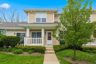 1274 Walnut Glen Dr, Crystal Lake, IL 60014 - Photo 1